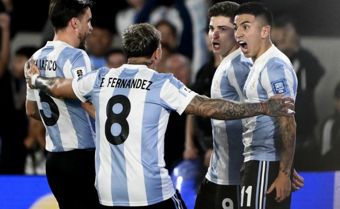 అర్జెంటీనా vs బ్రెజిల్ ఫుట్‌బాల్ లైవ్, ఫిఫా ప్రపంచ కప్ క్వాలిఫైయర్ 2026: గియులియానో ​​సిమియోన్ స్కోర్లు | అర్జెంటీనా బ్రెజిల్‌పై 4-1తో ఆధిక్యంలో ఉంది
