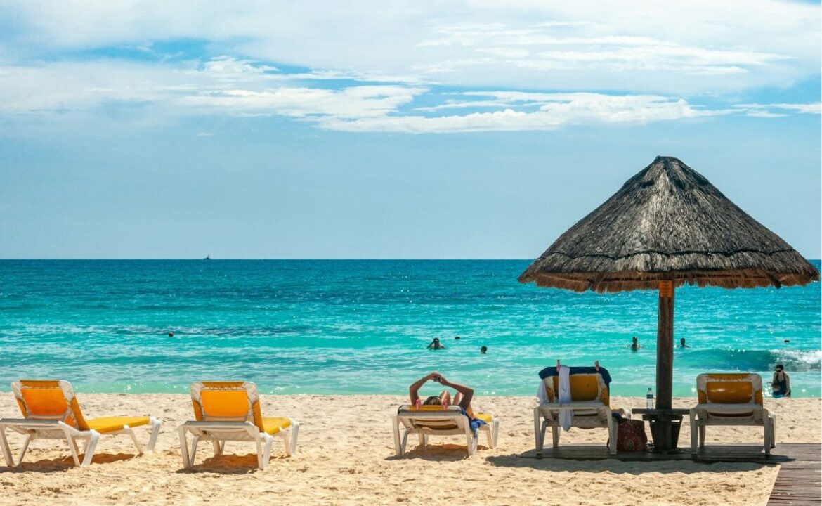 మిచిగాన్ జంట యొక్క మెక్సికో సెలవు జైలు సమయంతో ఎలా ముగిసింది
