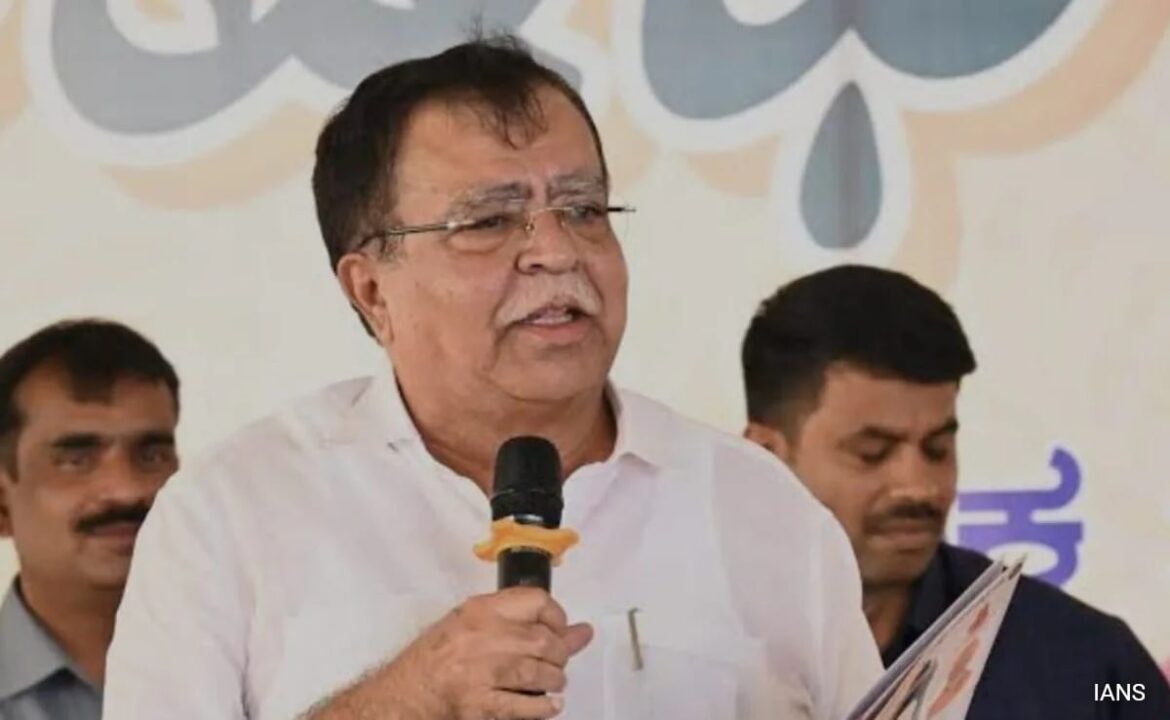 లక్ష్యంగా కర్ణాటక మంత్రిపై పిలుపునిచ్చారు
