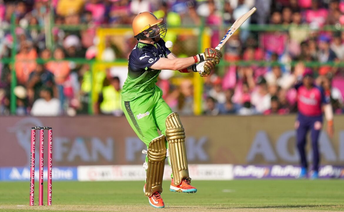 ఆర్‌సిబికి పెద్ద దెబ్బ 11.50 కోట్ల రూపాయలు కొనుగోలు గేమ్ వర్సెస్ Delhi ిల్లీ క్యాపిటల్స్. కారణం ...
