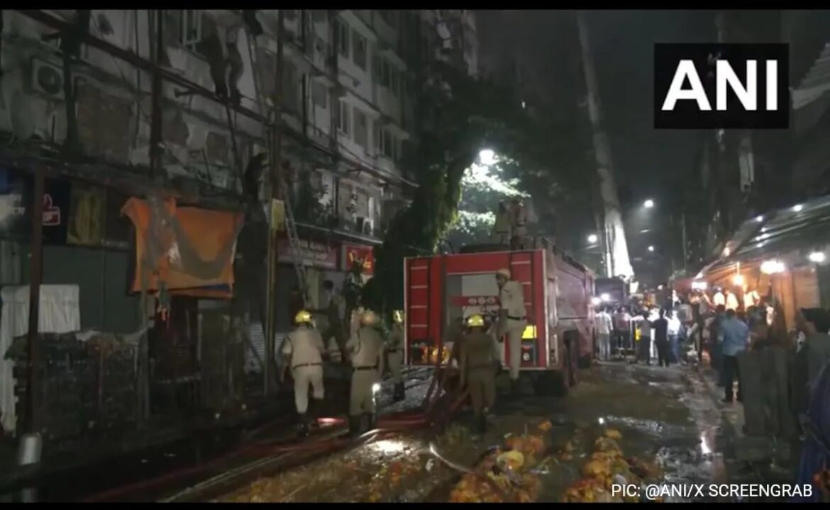 కోల్‌కతా హోటల్‌లో మంటలు చెలరేగడంతో 14 మంది మరణించారు
