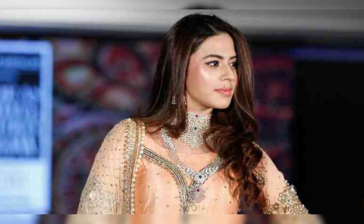 బంగారు స్మగ్లింగ్ కేసులో అరెస్టు సమయంలో విధానపరమైన లోపాలు ఉన్నాయని రాన్యా రావు బంగారు స్మగ్లింగ్ కేసులో అరెస్టు సమయంలో విధానపరమైన లోపాలు ఉన్నాయని రాన్యా రావు ఆరోపించారు