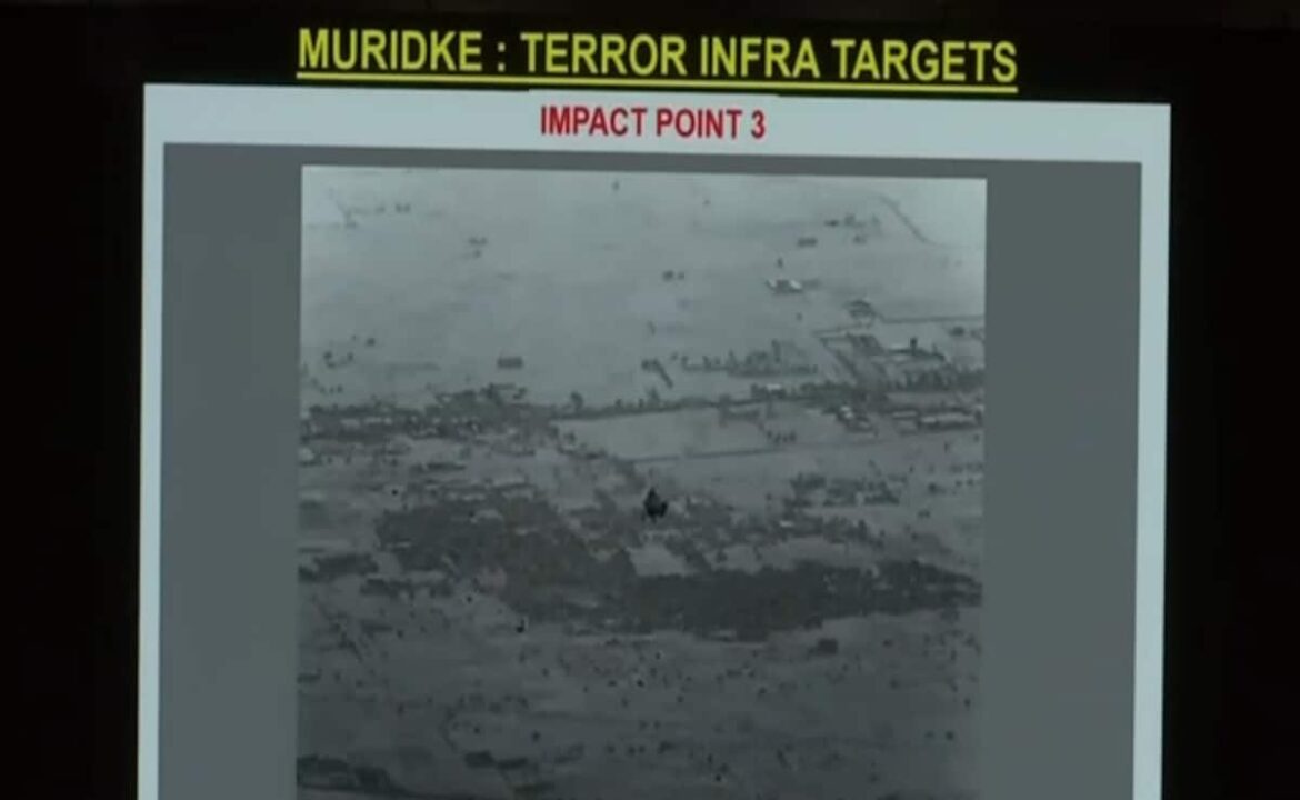 ఆపరేషన్ సిందూర్‌లో ప్రత్యేక బ్రీఫింగ్
