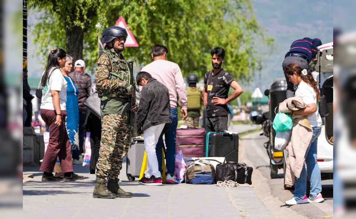 పహల్గామ్ టెర్రర్ దాడిపై కాంగ్రెస్ వర్కింగ్ కమిటీ జమ్మూ, కాశ్మీర్ ఇండియా పాకిస్తాన్
