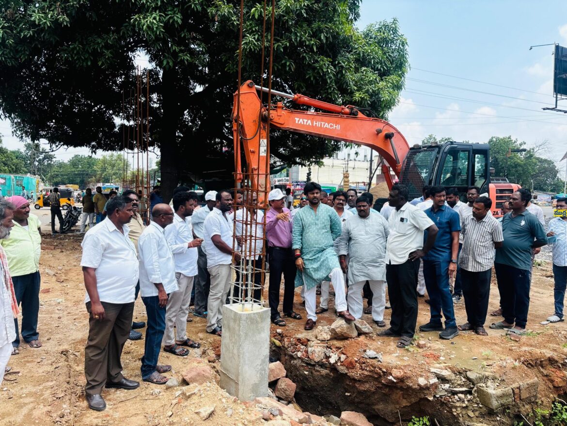 గోదావరిఖనిలో గోదావరిఖనిలో .26 కోట్లతో షాపింగ్ కాంప్లెక్స్
